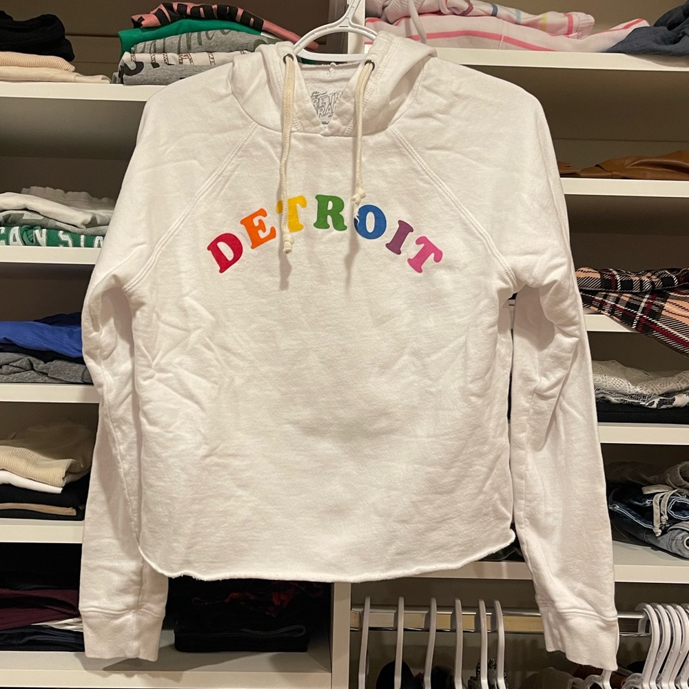 Detroit rainbow cropped hoodie in white